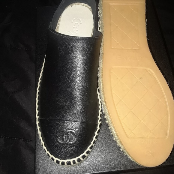 Shoes - Picture 1 of 3